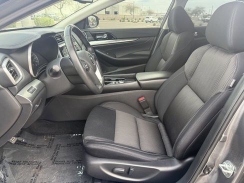 Used 2020 Nissan Maxima 3.5 S w/ Floor Mat Group image 10