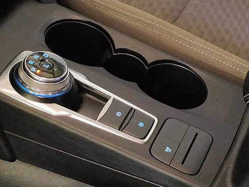 Used 2021 Ford Escape SE image 26