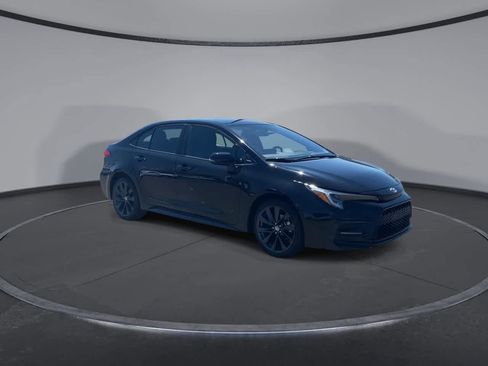 Certified 2024 Toyota Corolla SE FWD image 3
