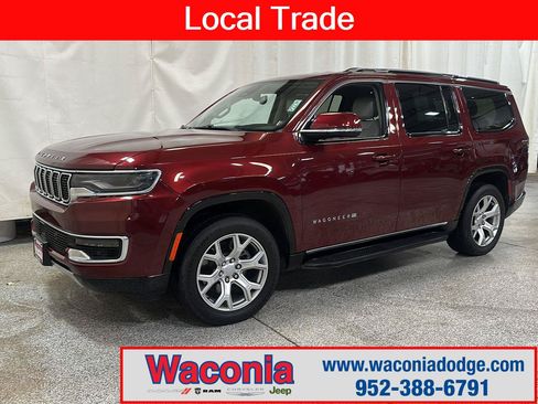 Used 2022 Jeep Wagoneer Series II w/ Flexible Seating Group AWD/4WD image 1