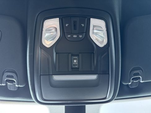 Used 2021 RAM 1500 Big Horn AWD/4WD image 30
