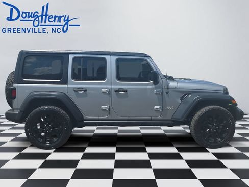 Used 2018 Jeep Wrangler Unlimited Sport S AWD/4WD image 6