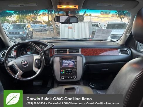 Used 2011 GMC Yukon XL SLT AWD/4WD image 38