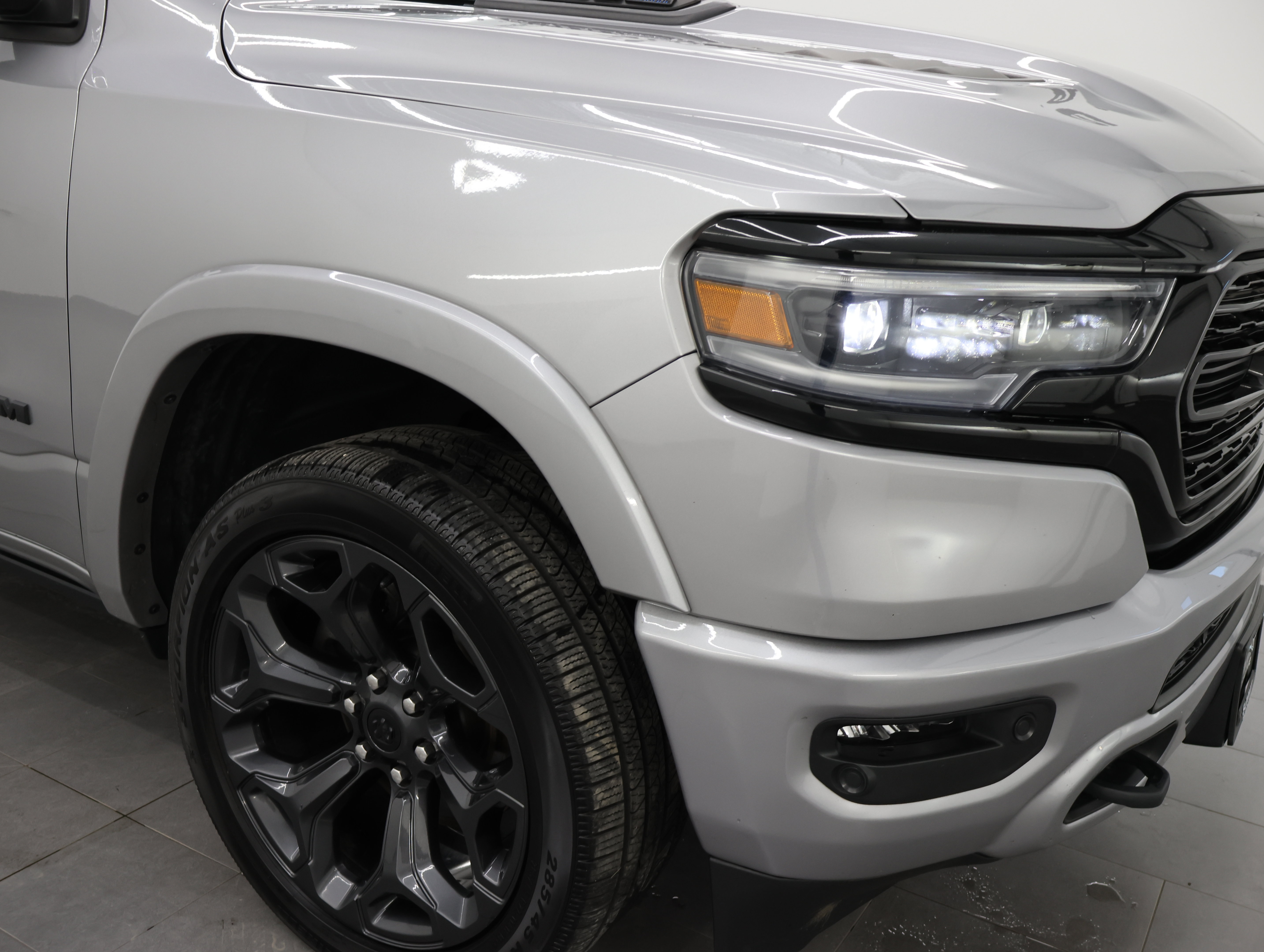 Used 2023 RAM 1500 Limited w/ Night Edition AWD/4WD image 25
