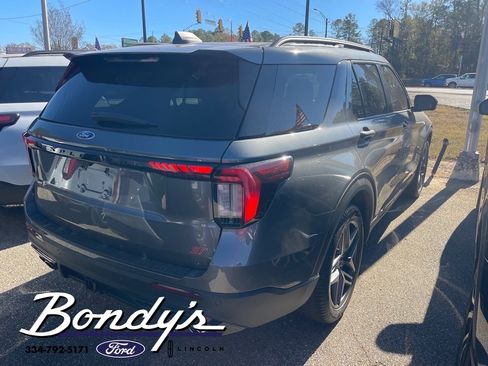 New 2026 Ford Explorer ST image 12