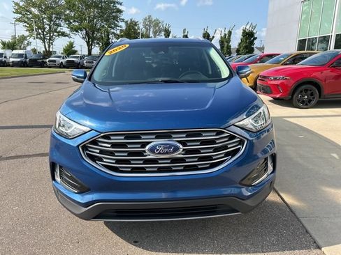 Used 2020 Ford Edge SEL w/ Convenience Package AWD/4WD image 2