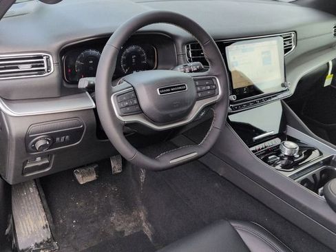 New 2026 Jeep Grand Wagoneer Limited w/ Premium Group II AWD/4WD image 11