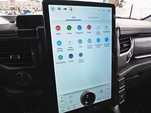 Used 2025 Ford F150 Lightning Flash image 21