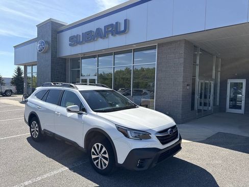 Used 2020 Subaru Outback Premium w/ Tech Package 1 AWD/4WD image 1