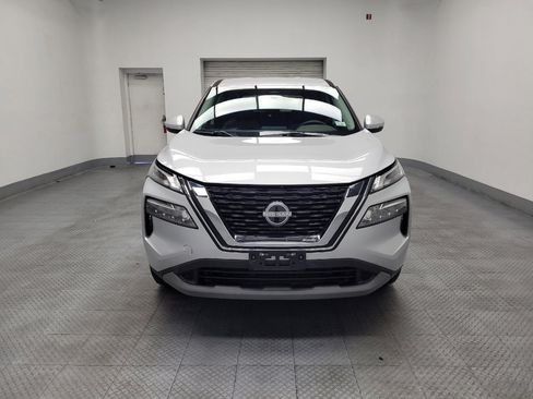 Used 2022 Nissan Rogue SV FWD image 14