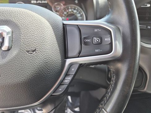 Used 2024 RAM 3500 Big Horn AWD/4WD image 28
