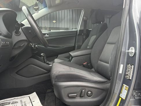 Used 2017 Hyundai Tucson Sport FWD image 9