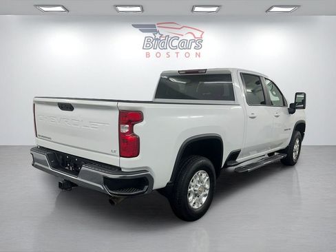 Used 2023 Chevrolet Silverado 2500 LT w/ Convenience Package image 4