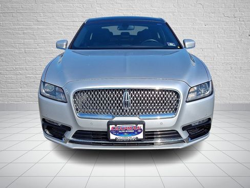 Used 2017 Lincoln Continental Reserve AWD/4WD image 2