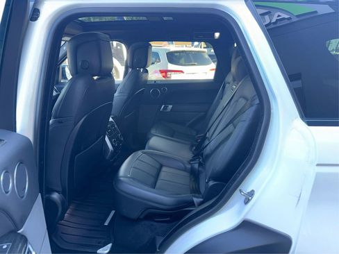 Used 2019 Land Rover Range Rover Sport HSE AWD/4WD image 10