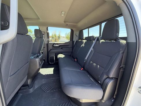 Used 2025 Chevrolet Silverado 1500 LT image 21