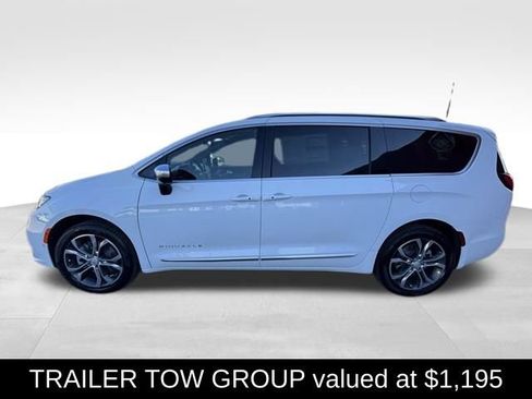 New 2026 Chrysler Pacifica Pinnacle w/ Trailer Tow Group image 3