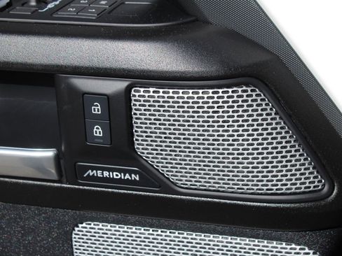 Used 2024 Land Rover Defender 130 Outbound image 15