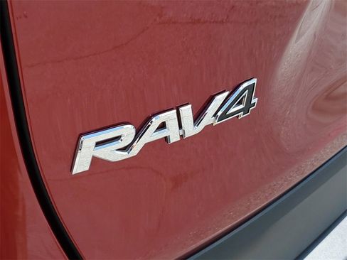 Used 2023 Toyota RAV4 Limited image 8