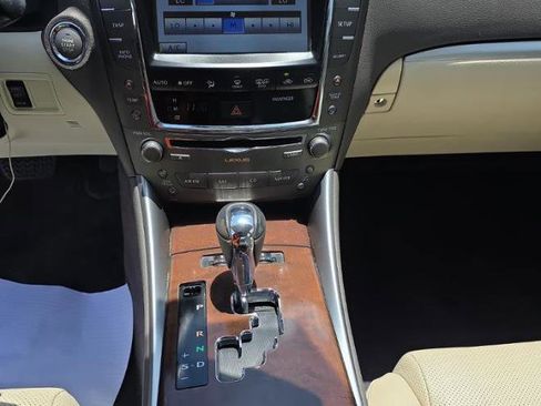 Used 2012 Lexus IS 250 image 9