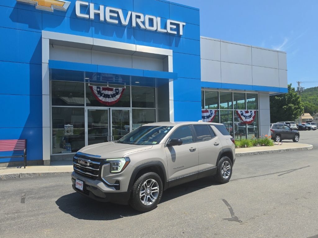 Certified 2025 GMC Terrain Elevation w/ Technology Package II AWD/4WD image 2