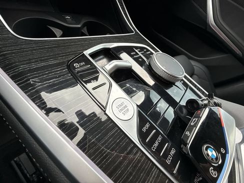 Used 2025 BMW X5 sDrive40i w/ M Sport Package RWD image 23