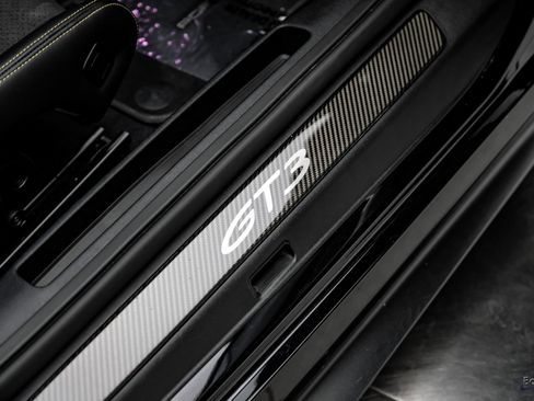 Used 2022 Porsche 911 GT3 image 52