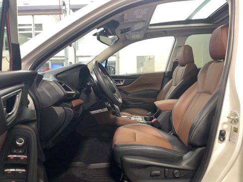 Used 2022 Subaru Forester Touring image 6