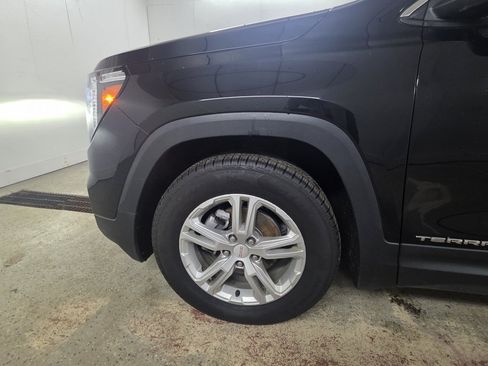 Used 2023 GMC Terrain SLE w/ Driver Convenience Package AWD/4WD image 19