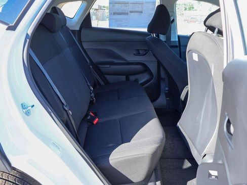 New 2026 Hyundai Kona SE image 10