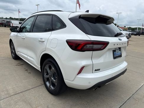 Used 2023 Ford Escape ST-Line w/ Tech Pack #1 AWD/4WD image 3