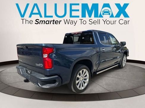 Used 2021 Chevrolet Silverado 1500 High Country w/ Technology Package image 3