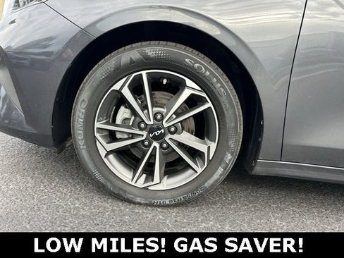 Used 2022 Kia Forte LXS image 9