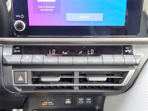 New 2026 Toyota Camry SE image 15