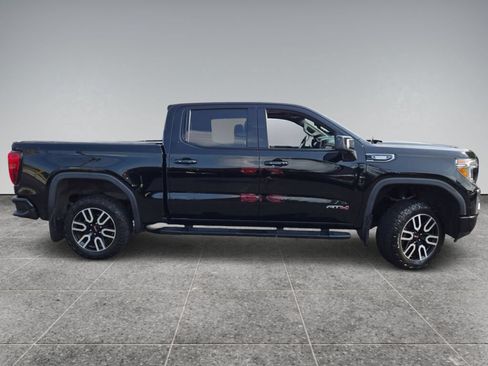 Used 2020 GMC Sierra 1500 AT4 w/ AT4 Premium Package AWD/4WD image 4