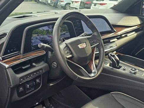 Used 2023 Cadillac Escalade ESV Premium Luxury w/ Performance Package AWD/4WD image 12