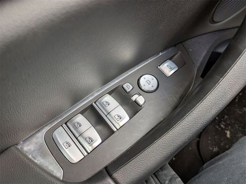 Used 2023 BMW X3 xDrive30i w/ Premium Package image 12