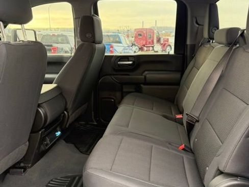 Used 2025 Chevrolet Silverado 2500 Custom image 15
