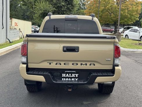 Used 2020 Toyota Tacoma TRD Sport AWD/4WD image 22