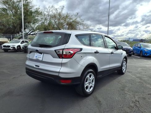 Used 2018 Ford Escape S image 9