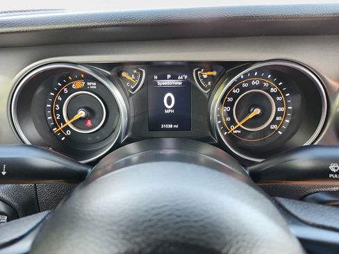Used 2022 Jeep Wrangler Sport AWD/4WD image 12