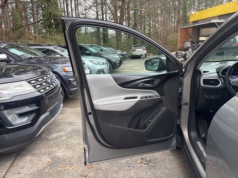 Used 2019 Chevrolet Equinox Premier image 9