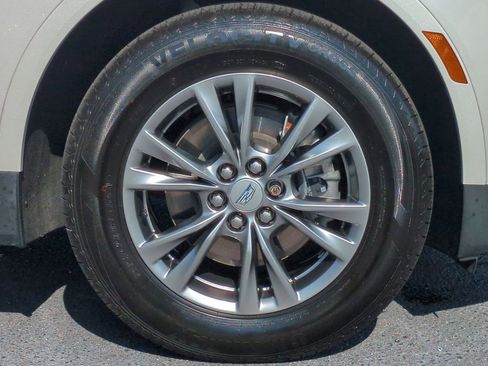 Used 2021 Cadillac XT5 Premium Luxury image 11