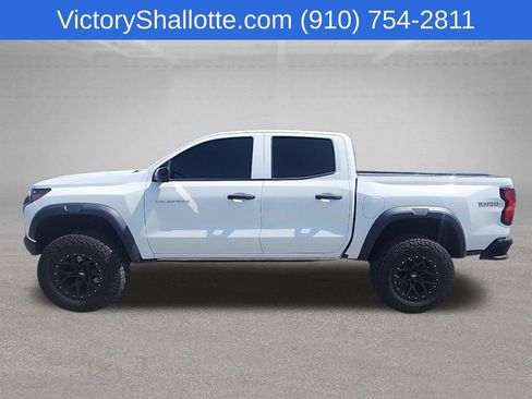 Used 2023 Chevrolet Colorado Trail Boss w/ Technology Package AWD/4WD image 16