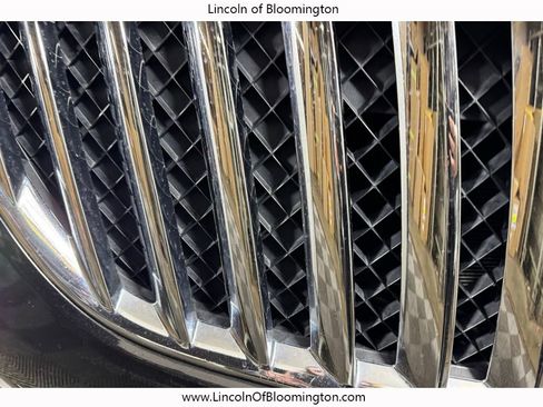 Used 2013 Lincoln MKX AWD image 10