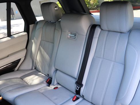 Used 2017 Land Rover Range Rover HSE image 60