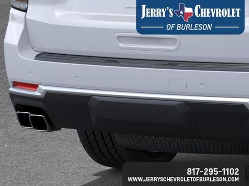 New 2026 Chevrolet Suburban High Country AWD/4WD image 16