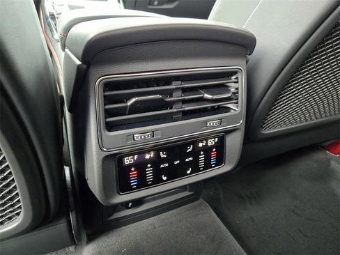 New 2026 Audi Q7 3.0T Prestige image 11