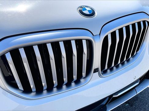 Used 2026 BMW X5 sDrive40i RWD image 32