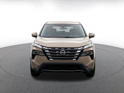 Used 2025 Nissan Rogue SV AWD/4WD image 2